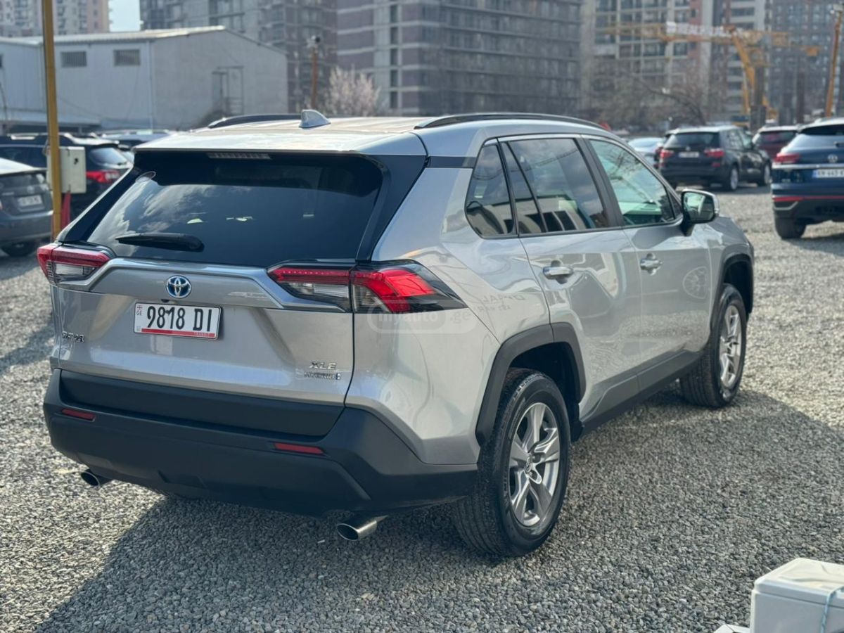 Toyota RAV 4