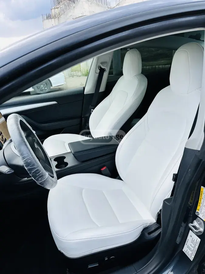 Tesla Model 3, миниатюра 11