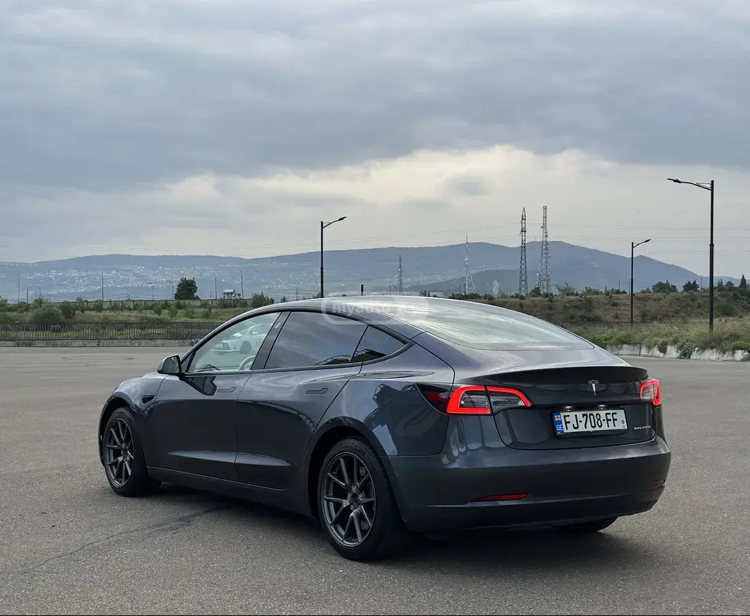 Tesla Model 3, миниатюра 6