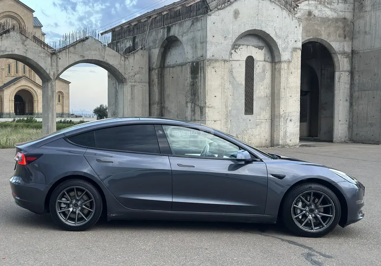 Tesla Model 3, миниатюра 8