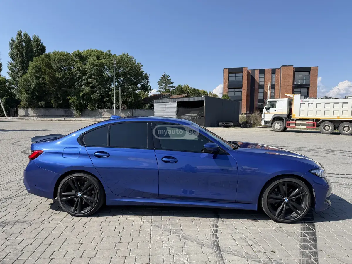 BMW 3 Series 330, миниатюра 11