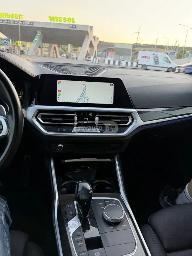 BMW 3 Series 330, миниатюра 12