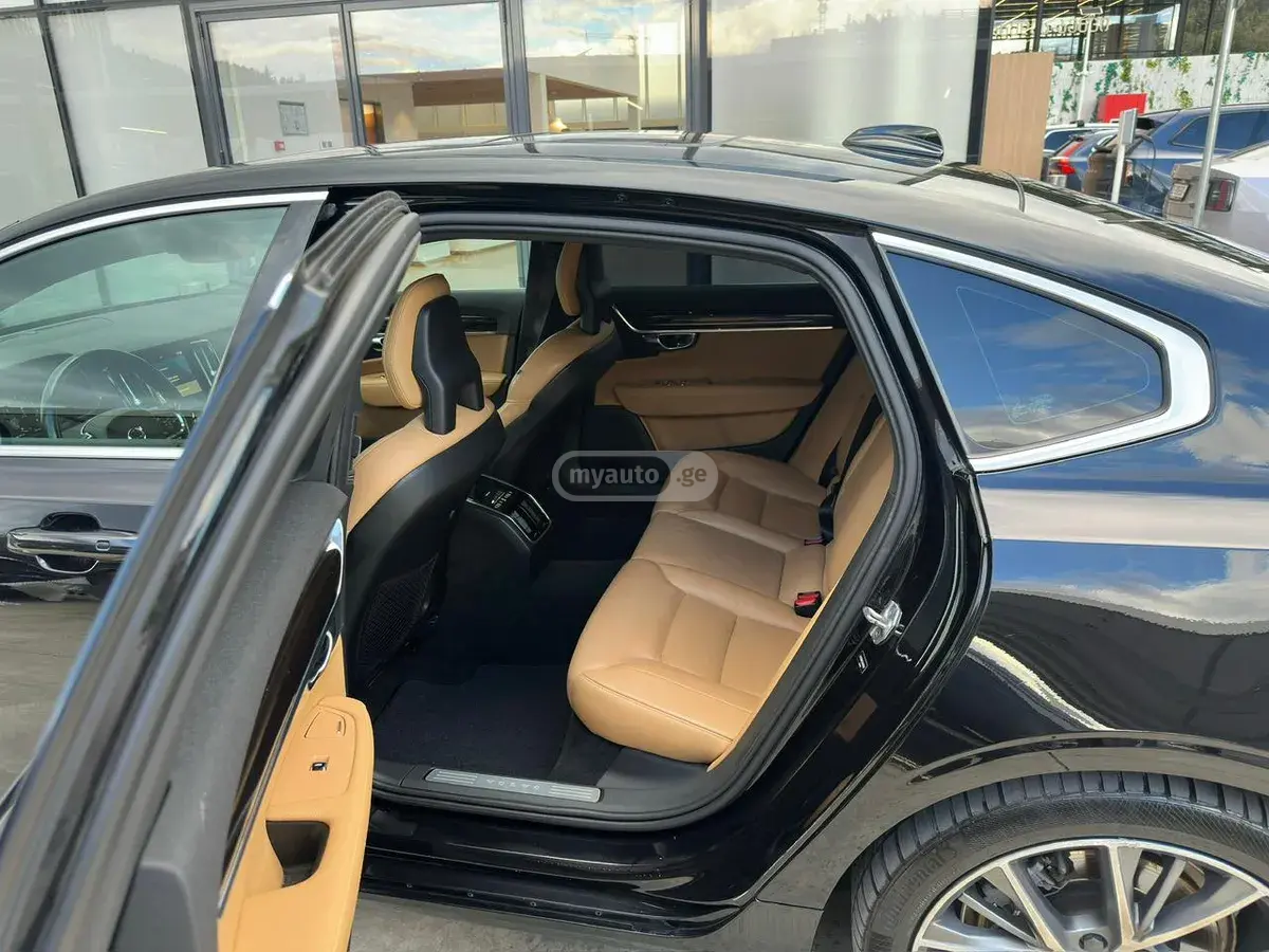 Volvo S 90