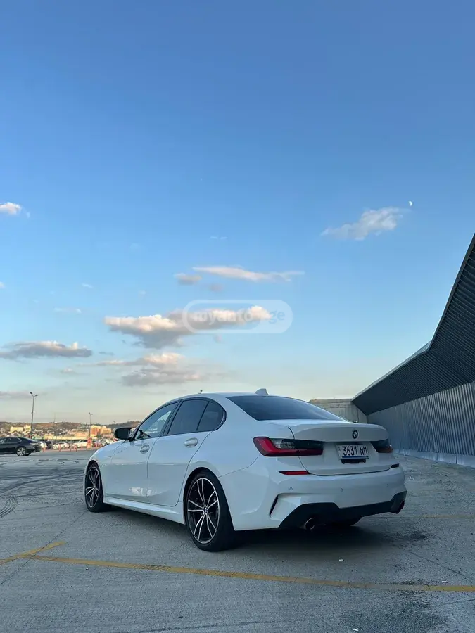 BMW 3 Series 330, миниатюра 3