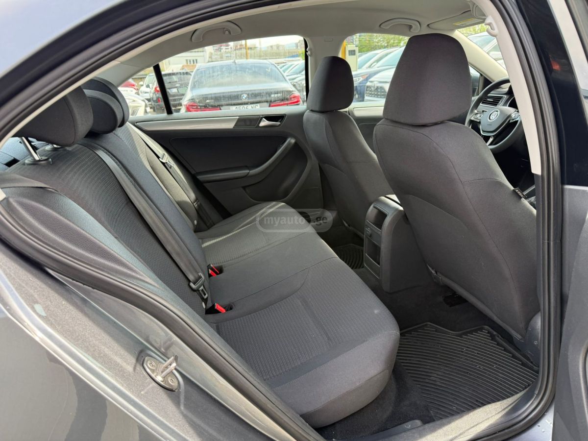 Volkswagen Jetta 