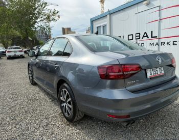 Volkswagen Jetta 