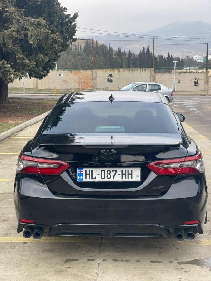 Toyota Camry 