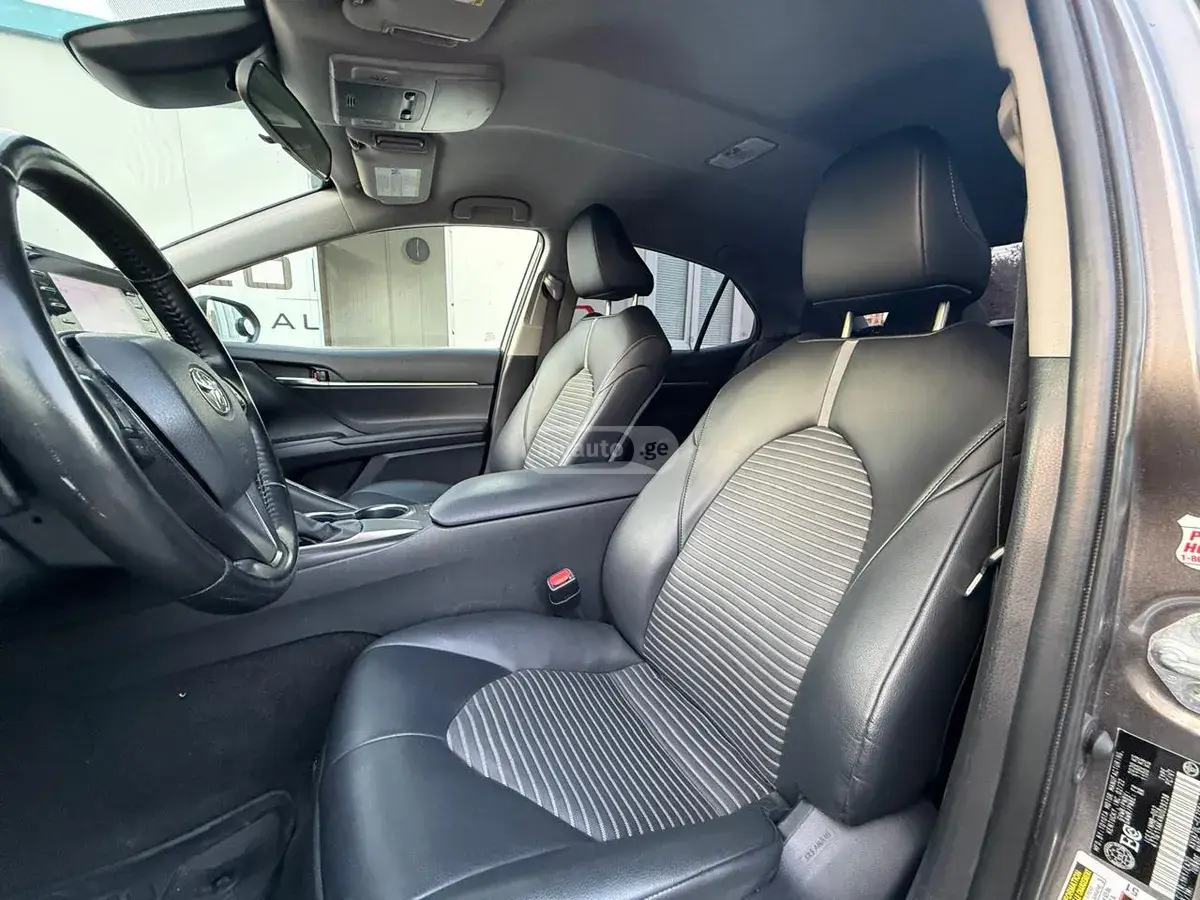 Toyota Camry 