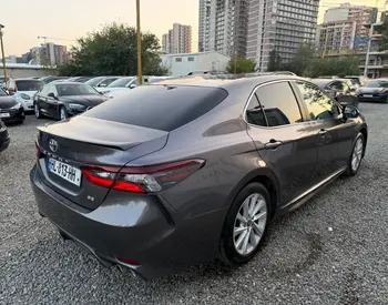 Toyota Camry 