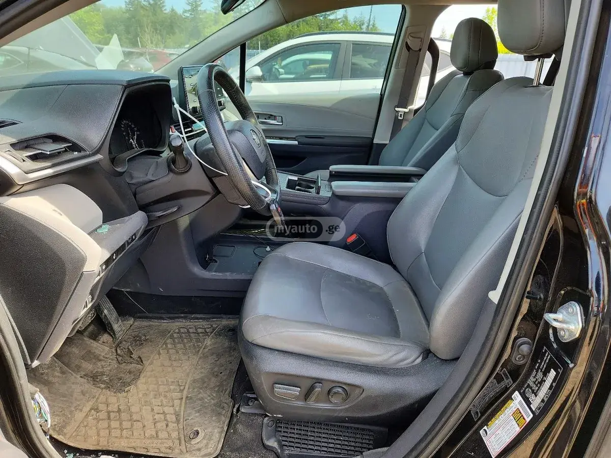 Toyota Sienna, миниатюра 7