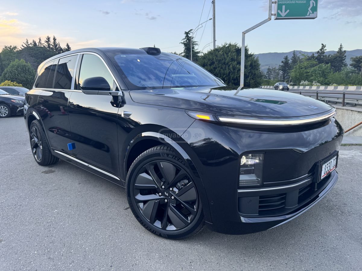 Lixiang I9 
