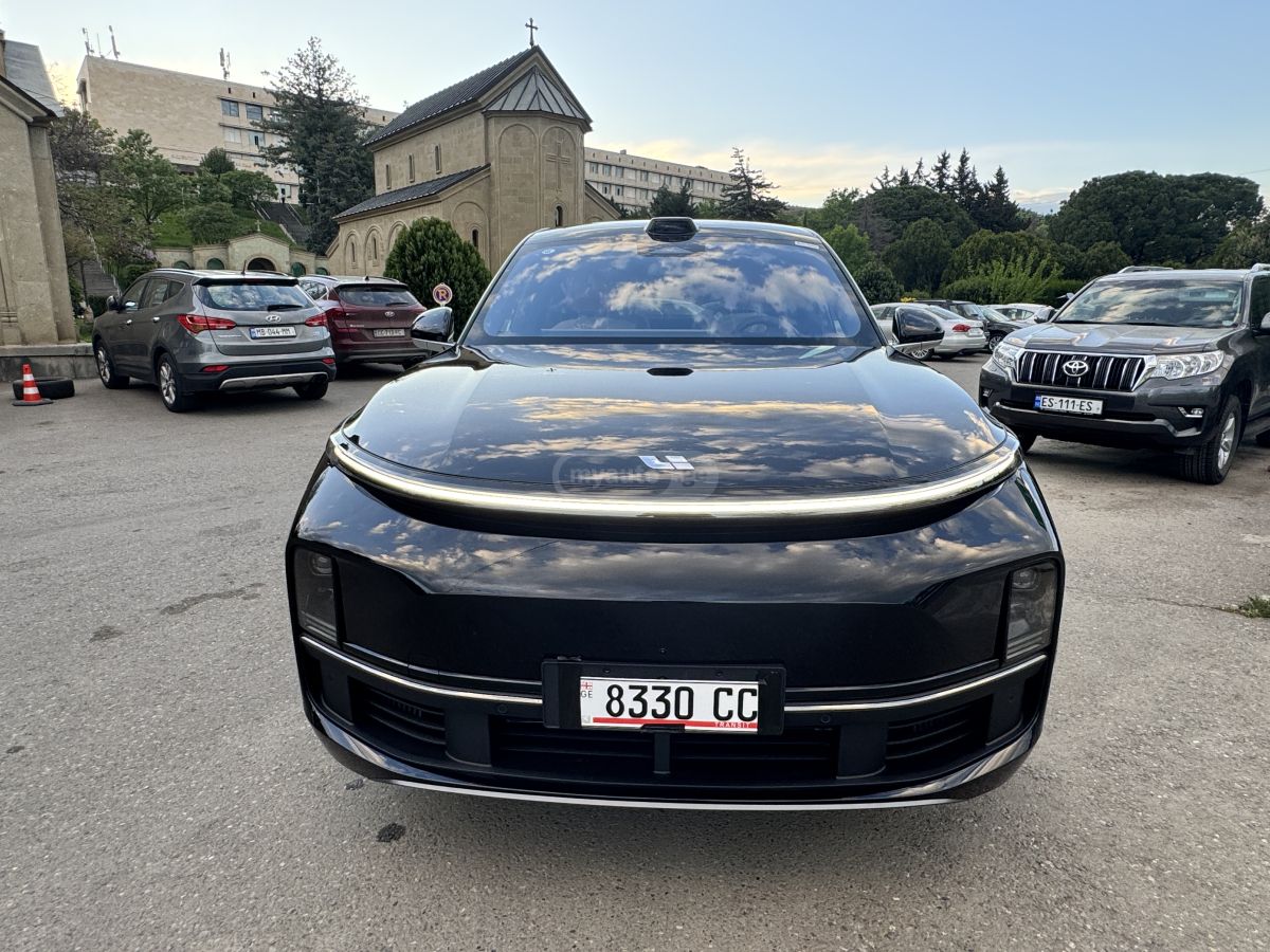 Lixiang I9 