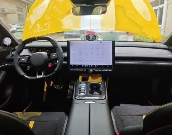 Xiaomi SU7 