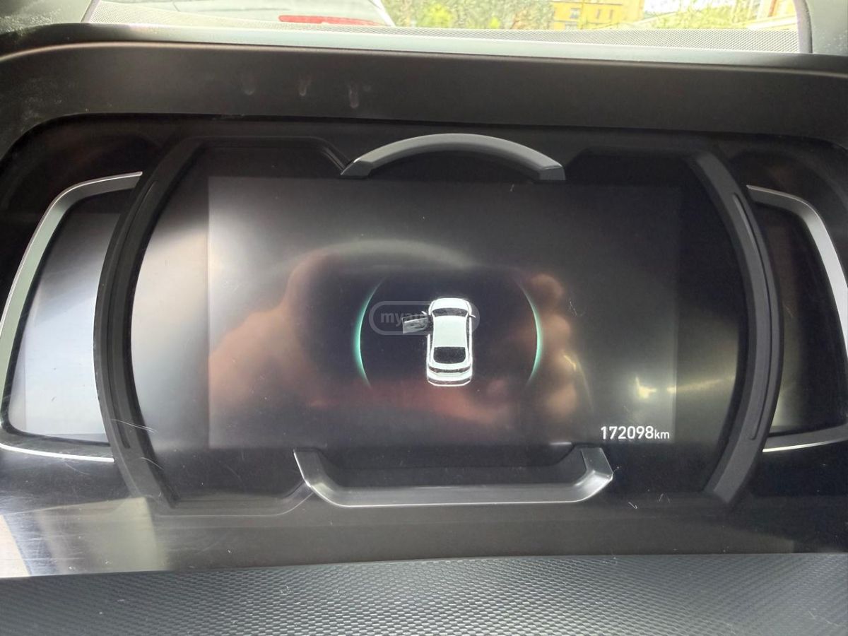 Hyundai Ioniq 