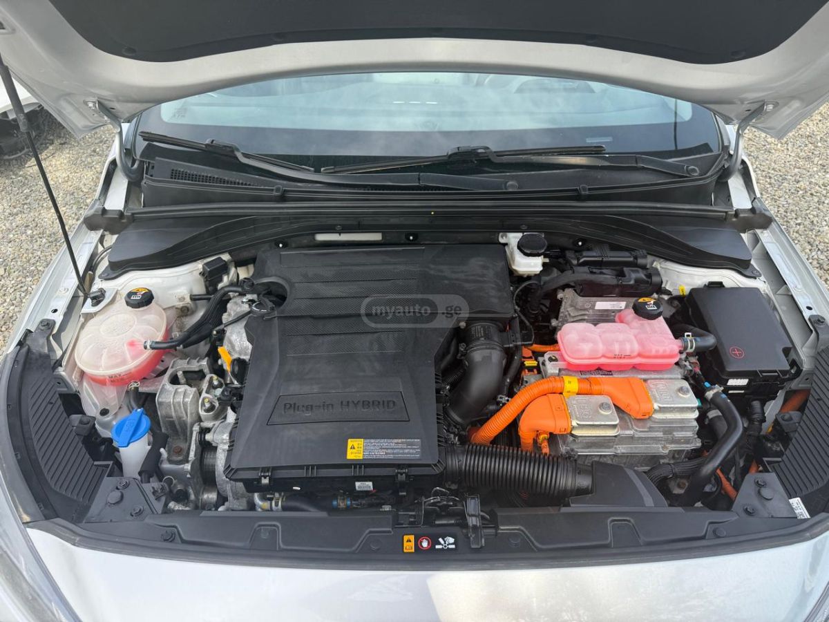 Hyundai Ioniq 