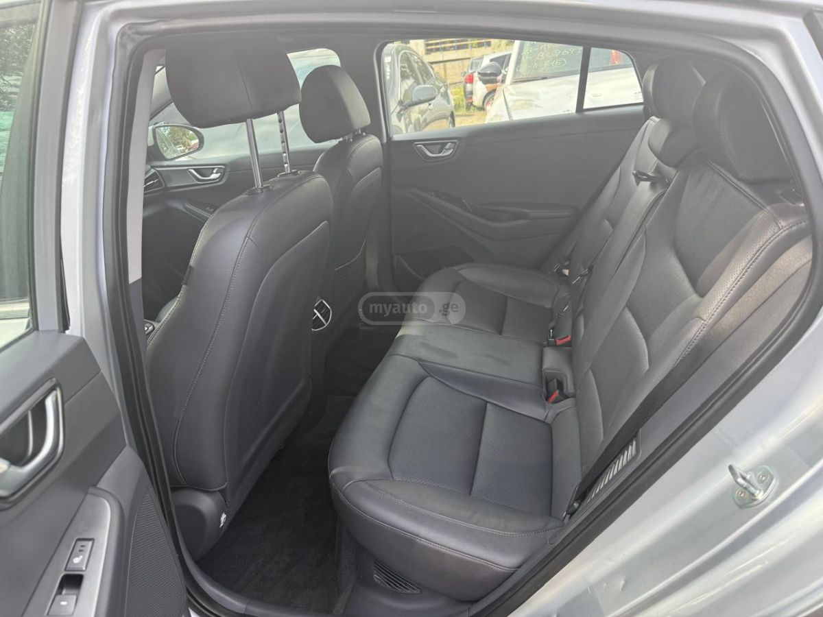 Hyundai Ioniq 