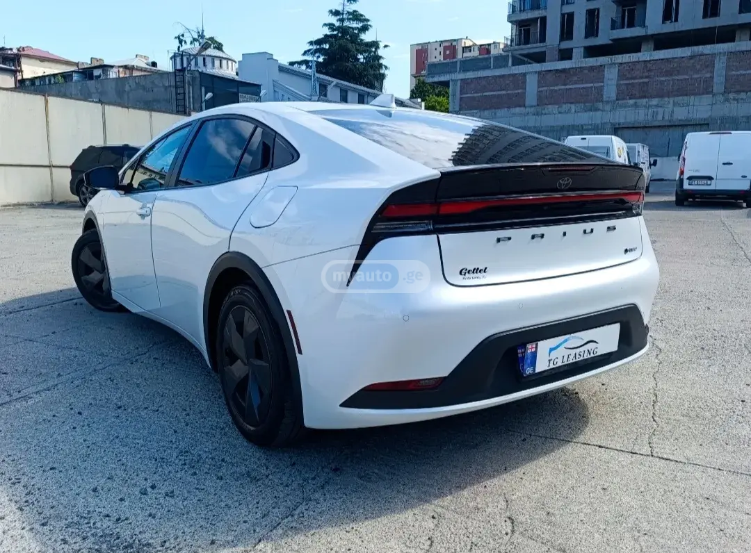 Toyota Prius, миниатюра 3
