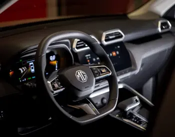 MG ZS 