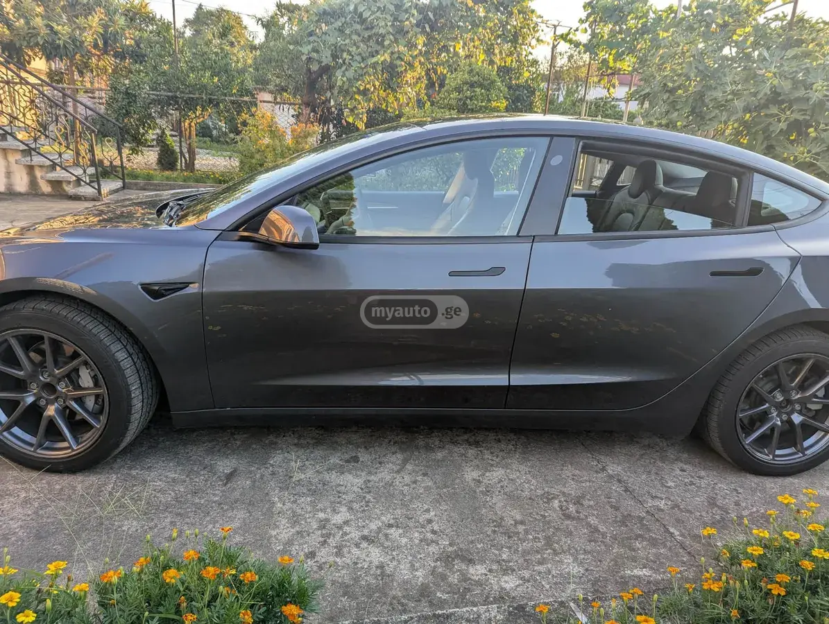 Tesla Model 3, миниатюра 4