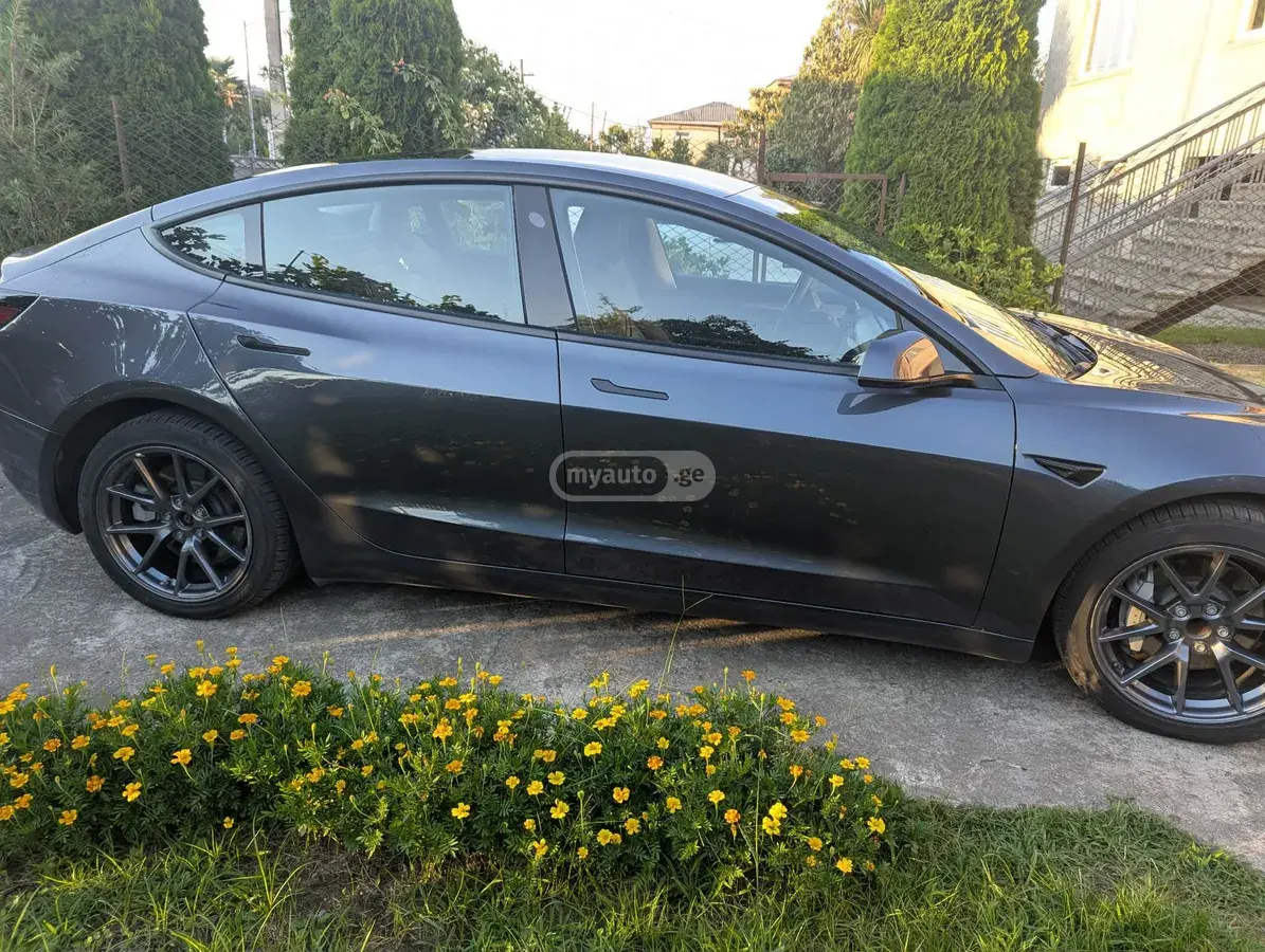 Tesla Model 3, миниатюра 6