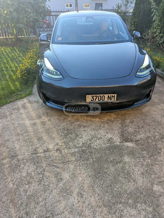 Tesla Model 3, миниатюра 8
