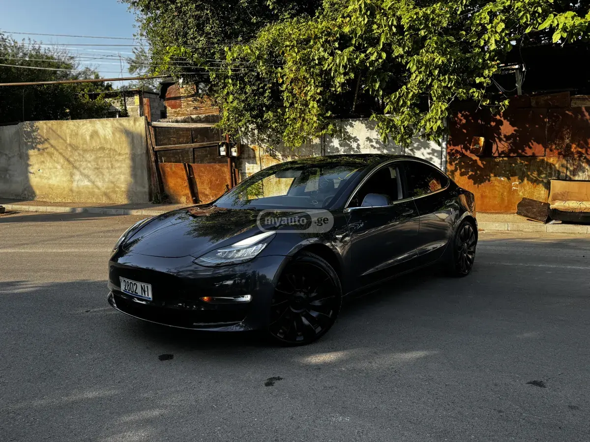 Tesla Model 3, миниатюра 4