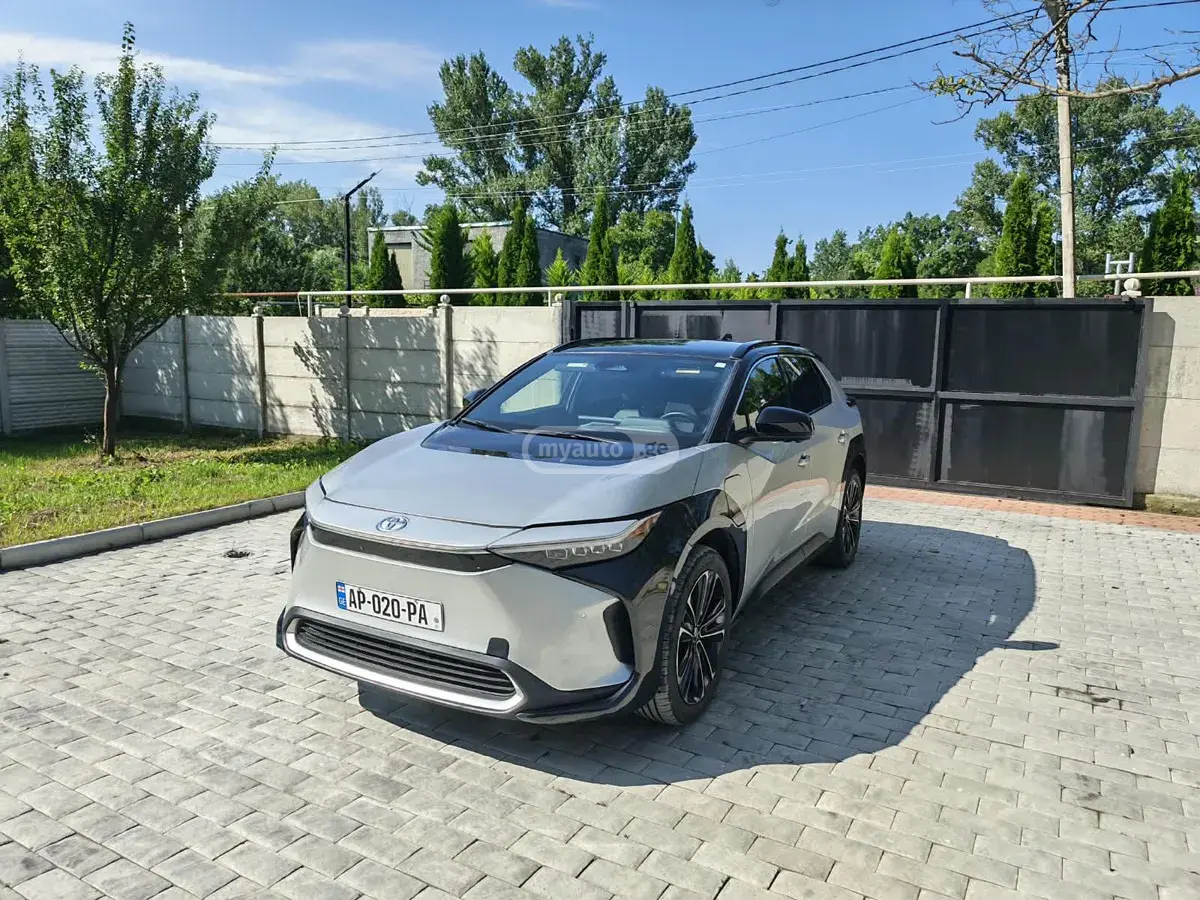 Toyota bZ4X, миниатюра 8
