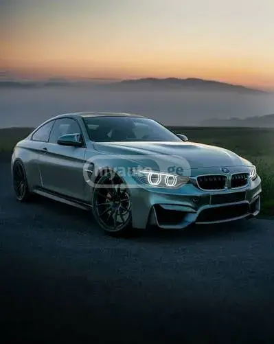 BMW F700