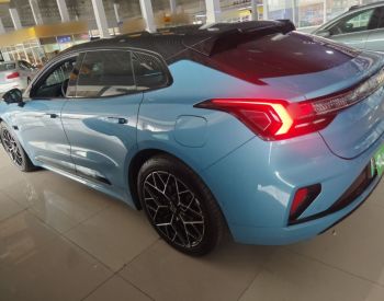 Zeekr 001 WE EDITION 675km