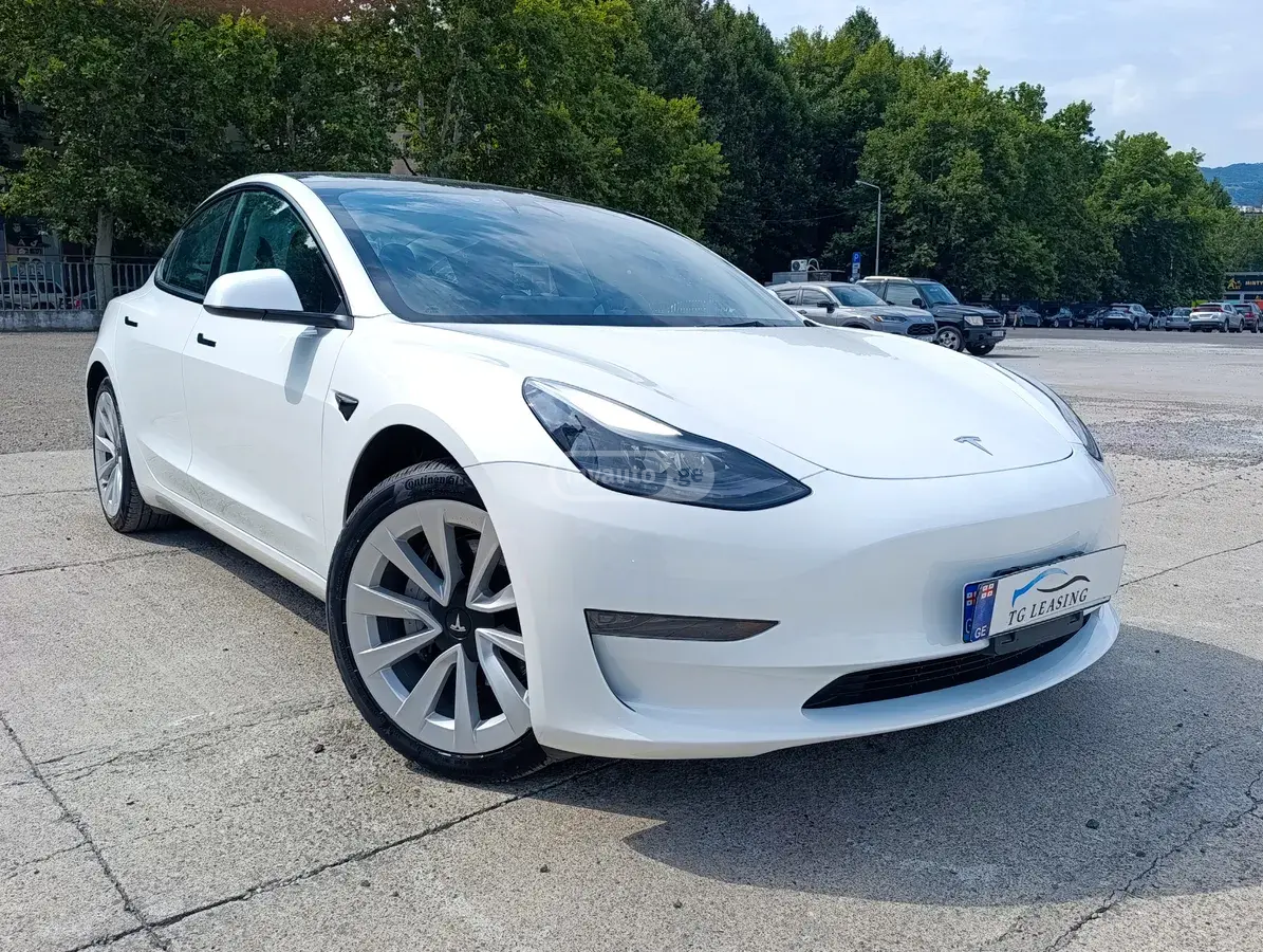 Tesla Model 3, миниатюра 2