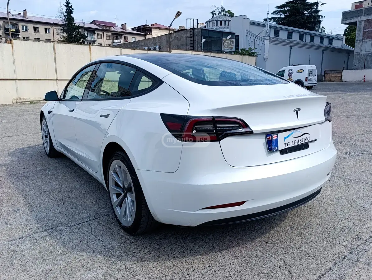 Tesla Model 3, миниатюра 4