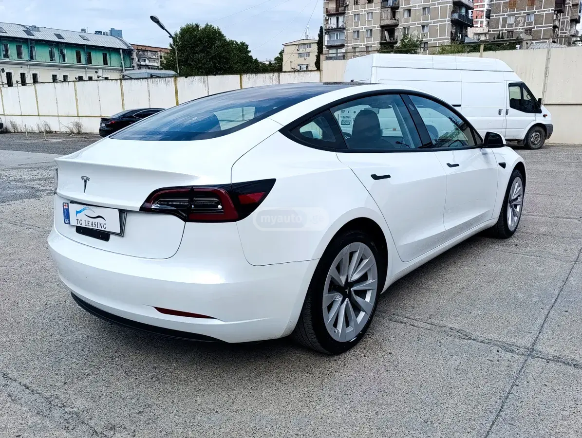 Tesla Model 3, миниатюра 5