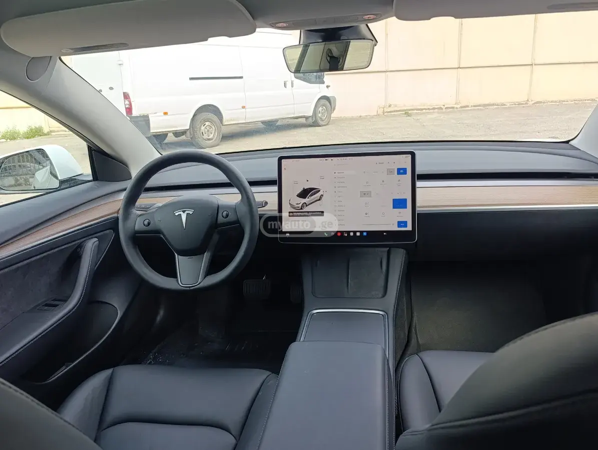 Tesla Model 3, миниатюра 6