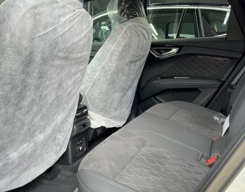 Audi Q5 E-tron 