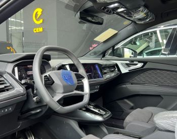 Audi Q5 E-tron 