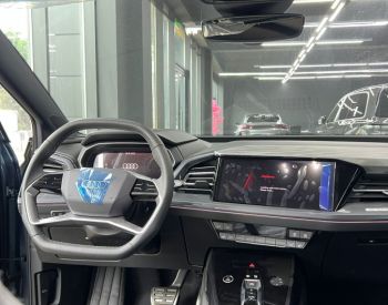 Audi Q5 E-tron 