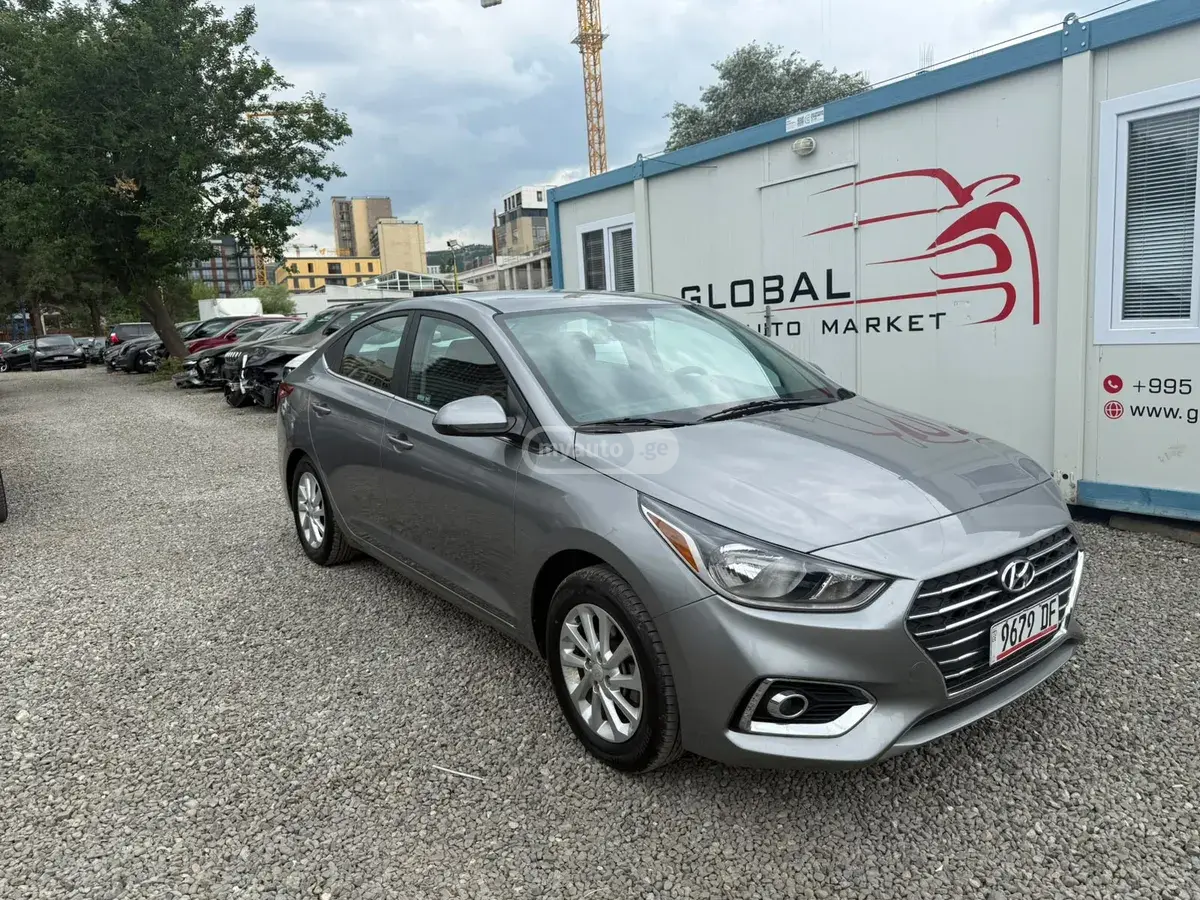 Hyundai Accent 