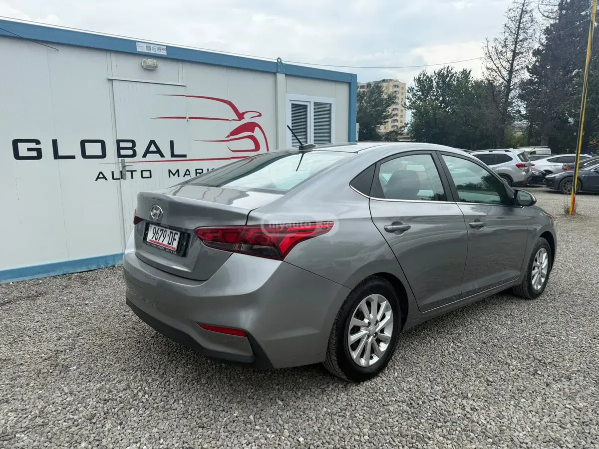 Hyundai Accent 
