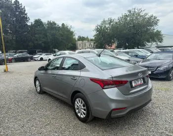 Hyundai Accent SEL