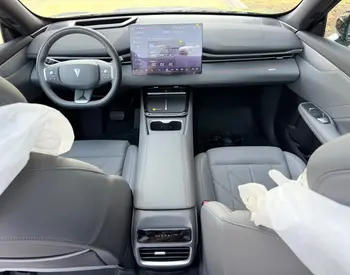 Changan Deepal Dark Blue S05 