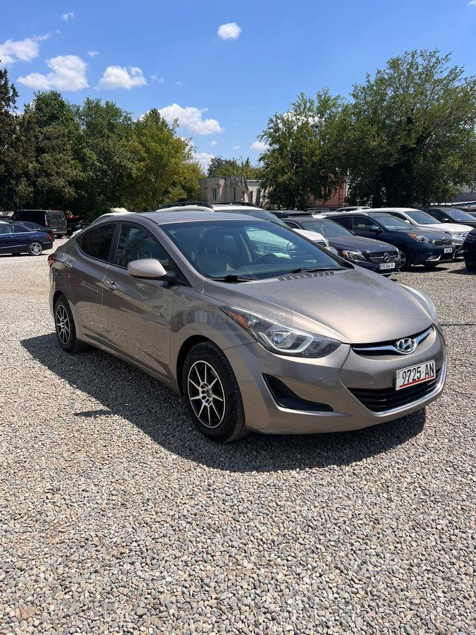 Hyundai Elantra