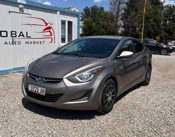 Hyundai Elantra 