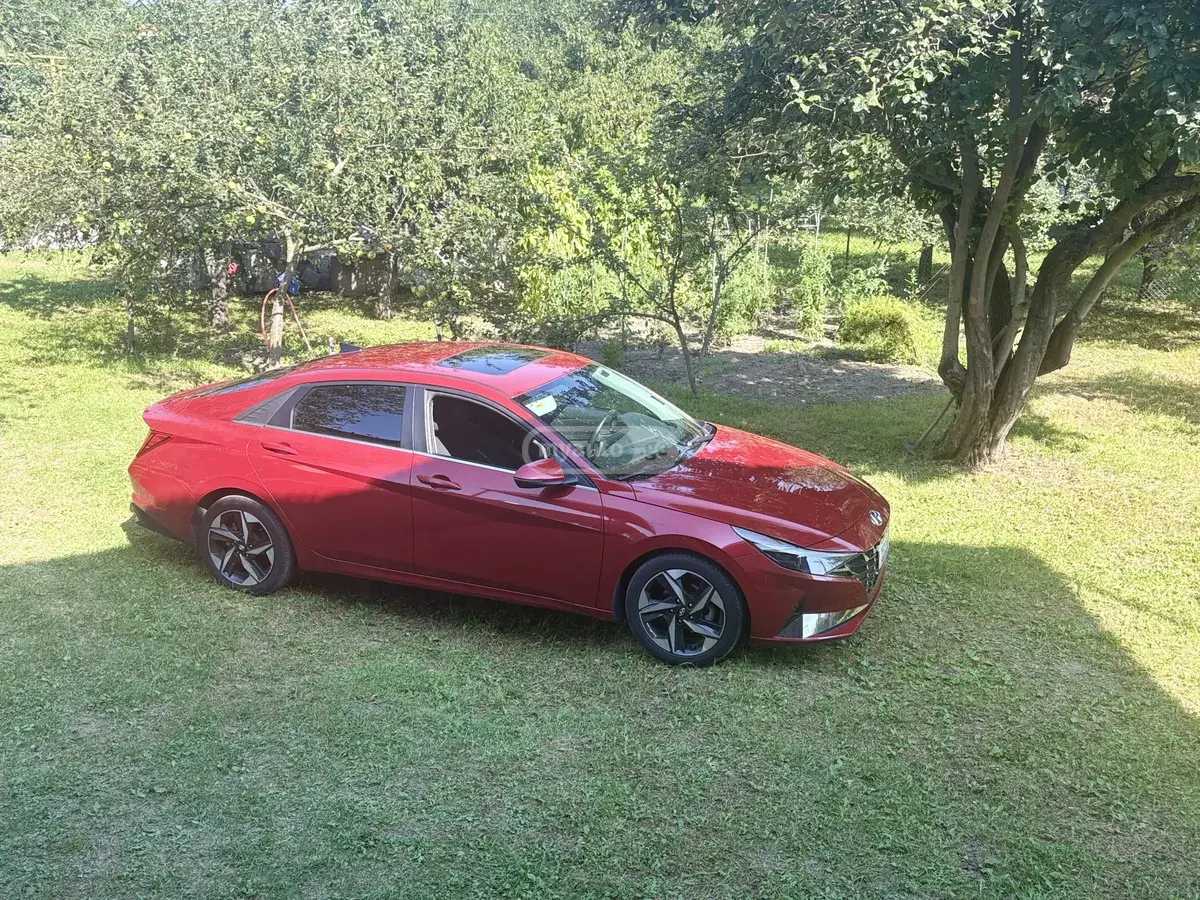 Hyundai Elantra, фото 1