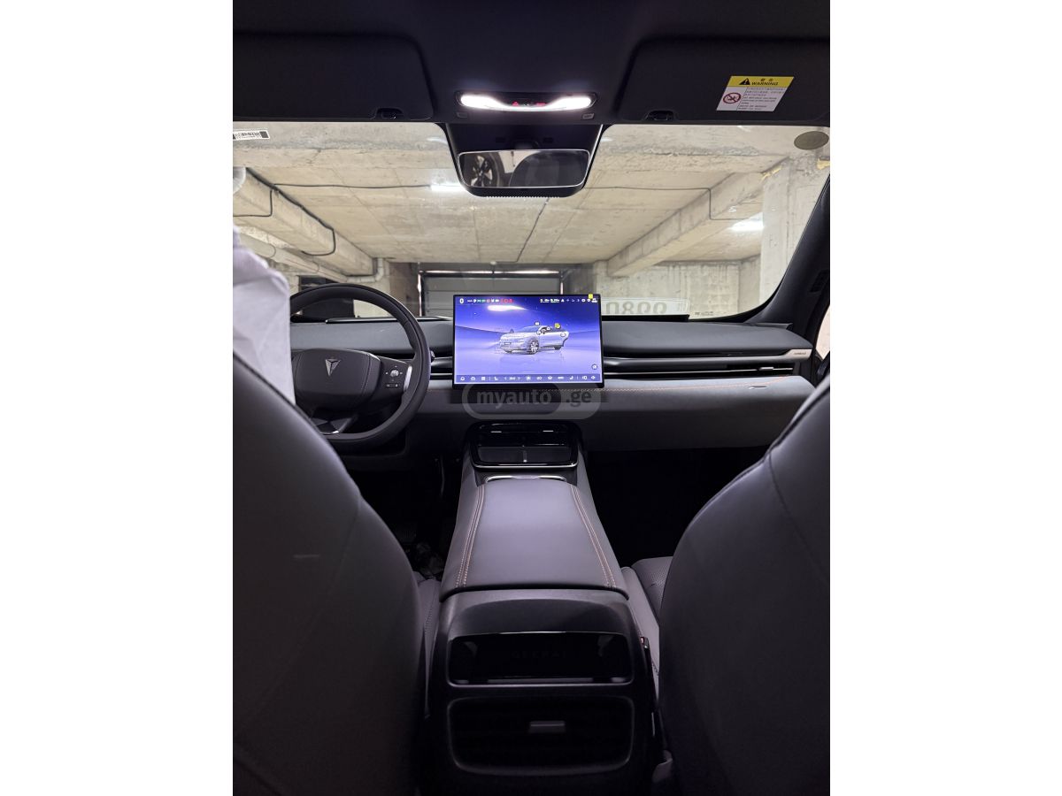 Changan Deepal Dark Blue S05