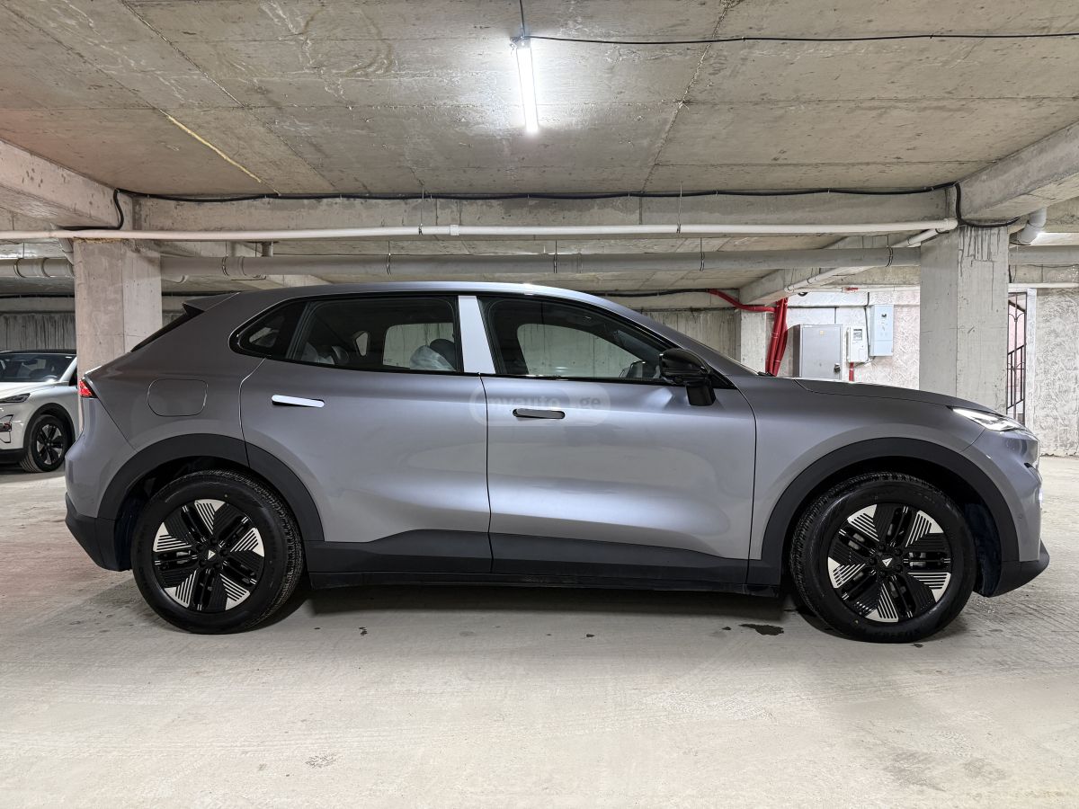 Changan Deepal Dark Blue S05 