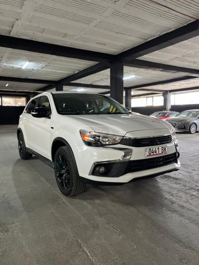 Mitsubishi Outlander Sport 