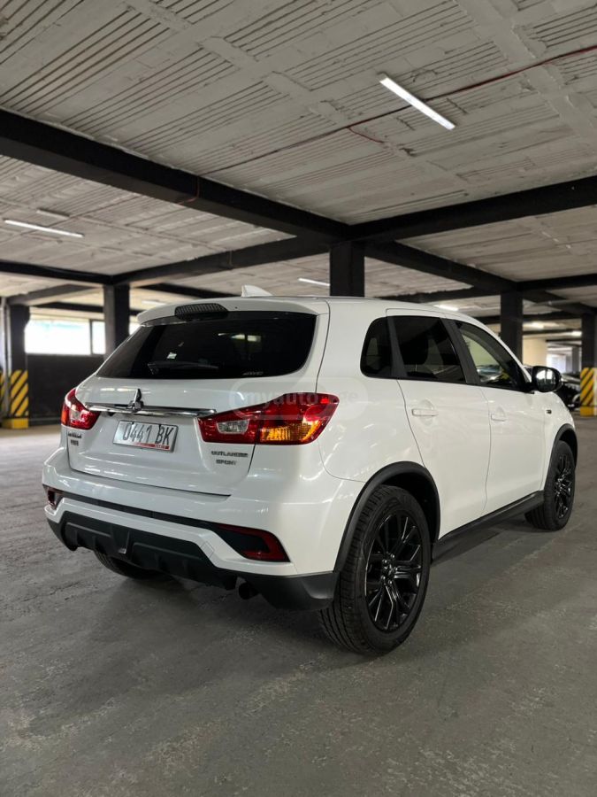 Mitsubishi Outlander Sport