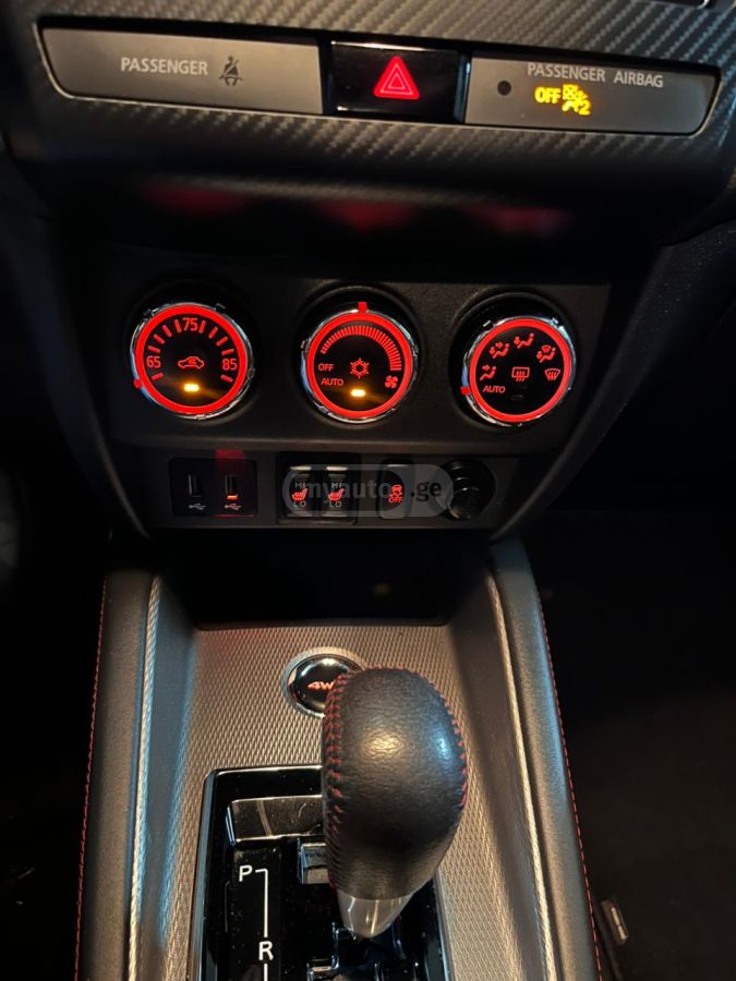 Mitsubishi Outlander Sport 