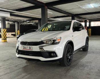 Mitsubishi Outlander Sport 