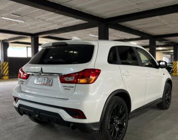 Mitsubishi Outlander Sport 